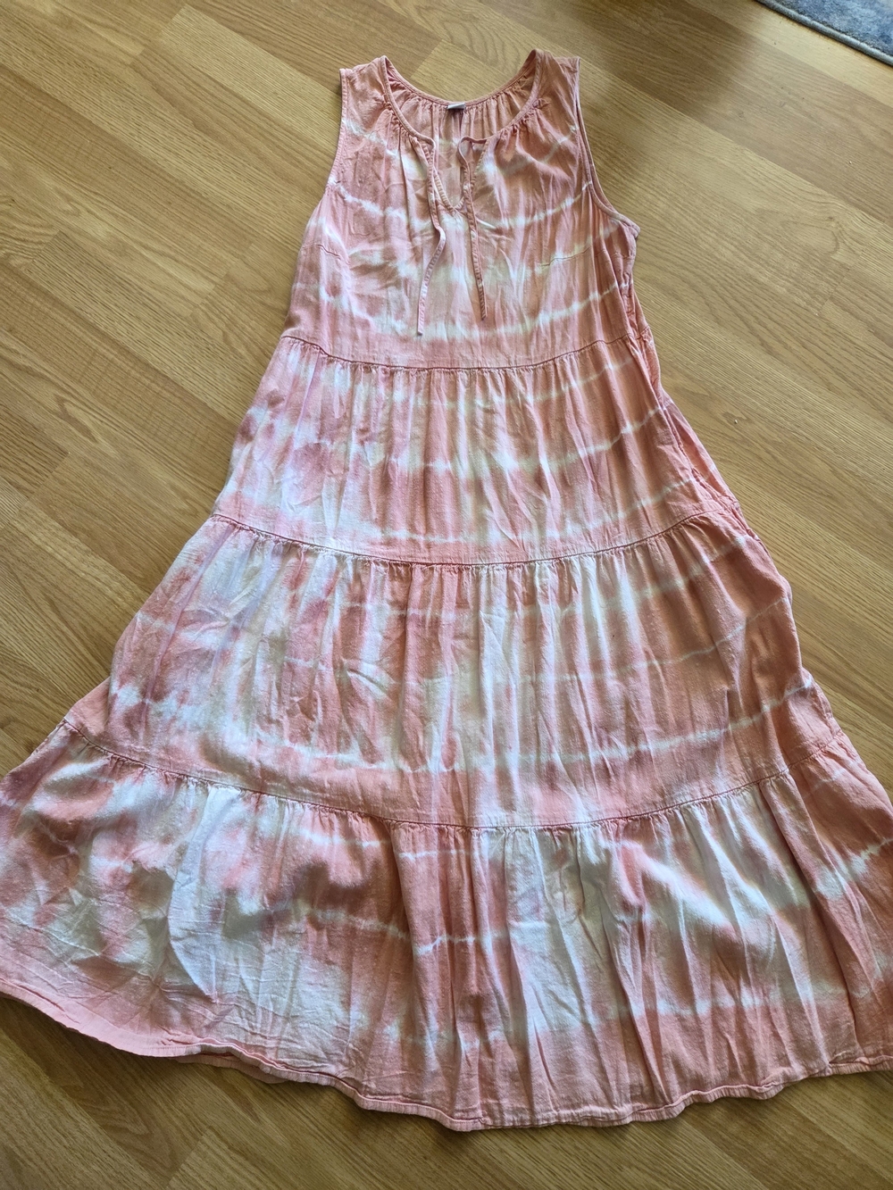 Old Navy Pink Tie-Dye Tiered Maxi Dress